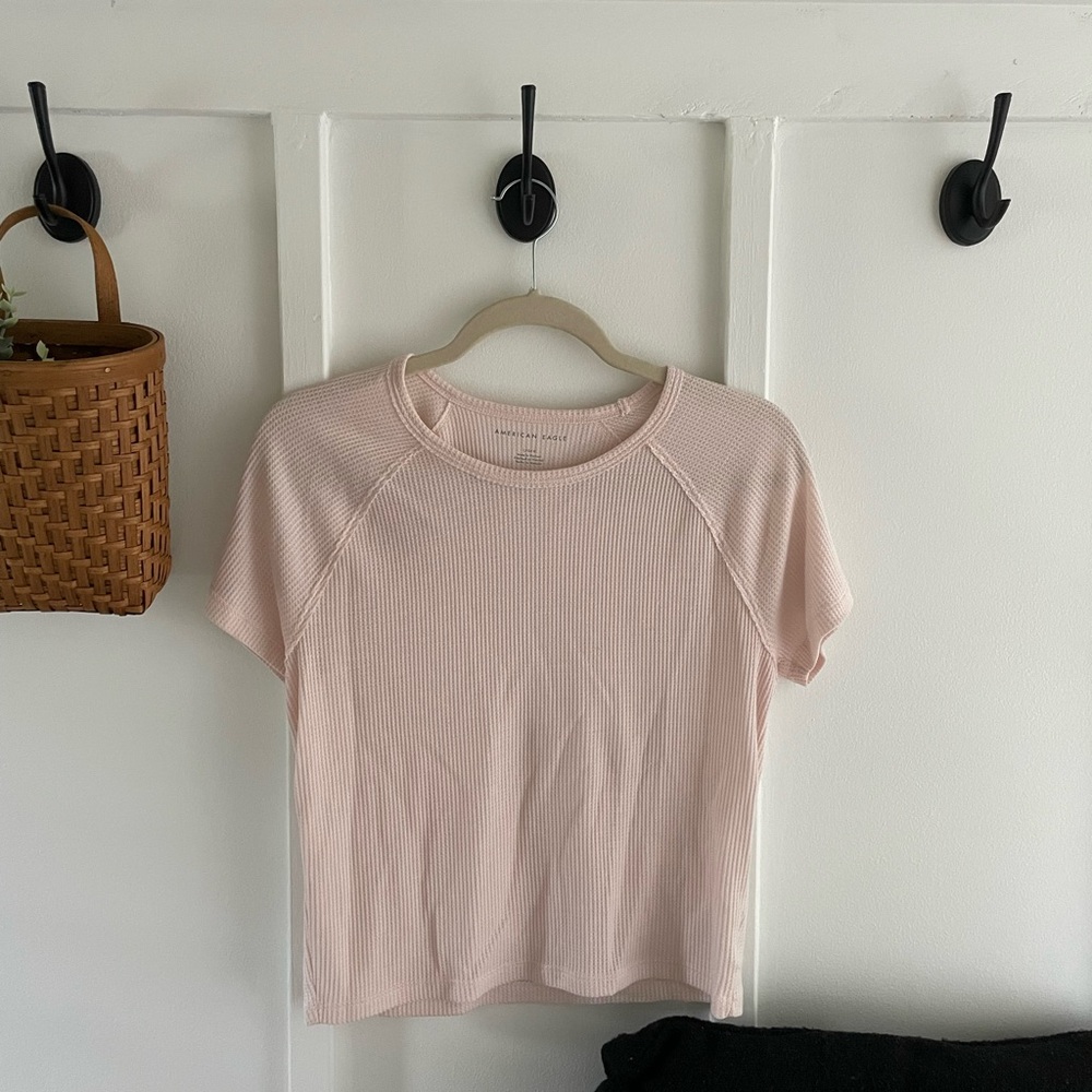 American Eagle T shirt